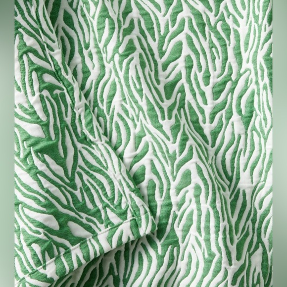 NWT DVF for Target Sea Twig Throw Blanket - Picture 3 of 3